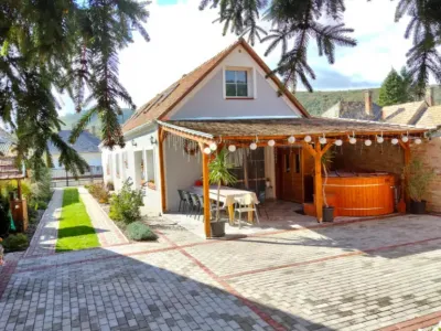 Borostyánkút Wellness Home Bakonybél